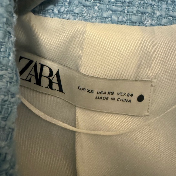 Zara Blazer in Blue - Picture 2 of 3